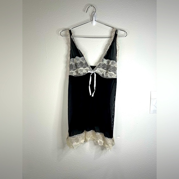 Marilyn Monroe Black Lace Slip Dress - Size Medium - Picture 1 of 8